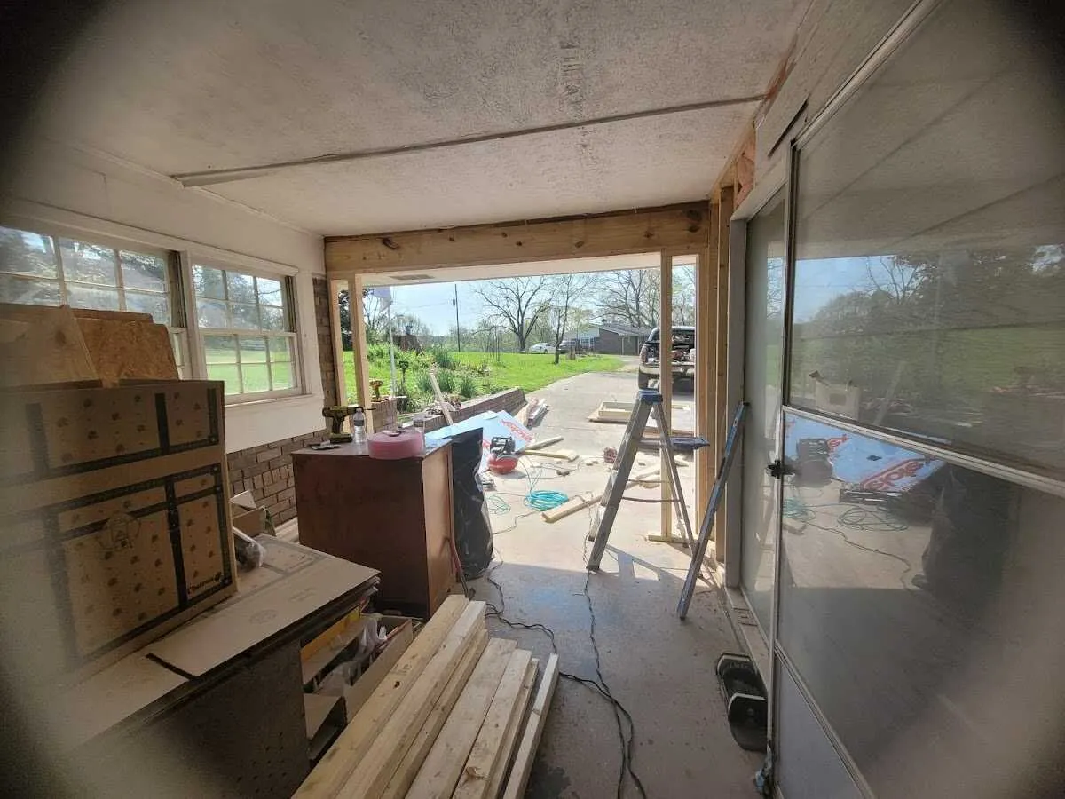 Air movers and dehumidifier for Drying & Dehumidification in Flint